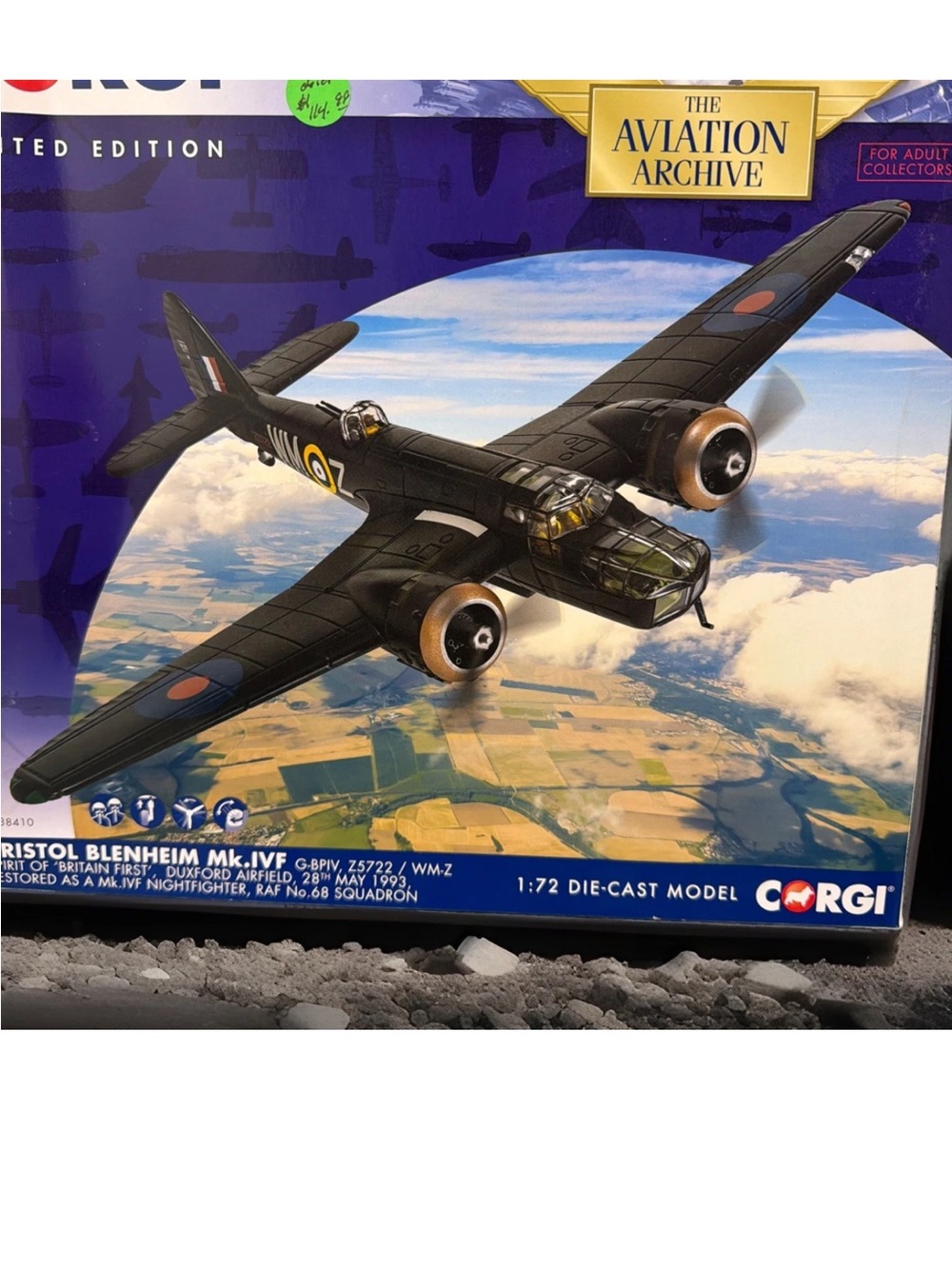 AA38410 Corgi Blenheim Mk IV 1/72
Model RAF * New In Box